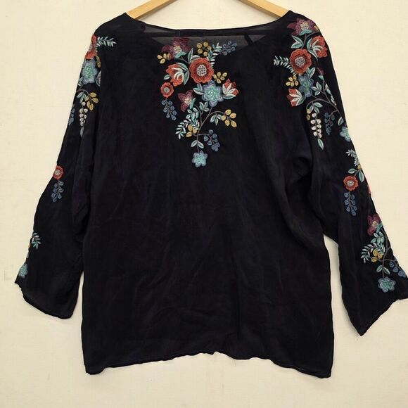 Johnny Was women's PXL Kikimu heavily Embroidered Long Sleeve Blouse Black tunic - Picture 2 of 8